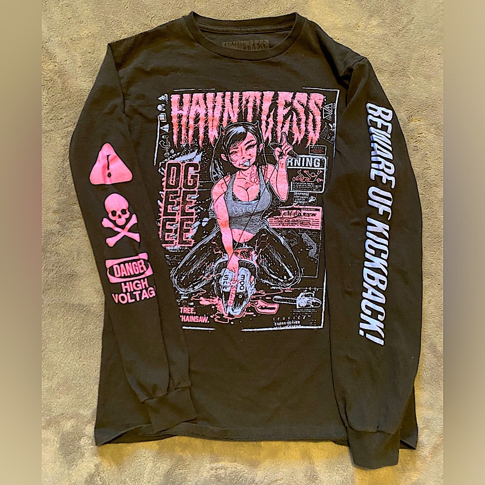 Hauntless graphic tee anime girl